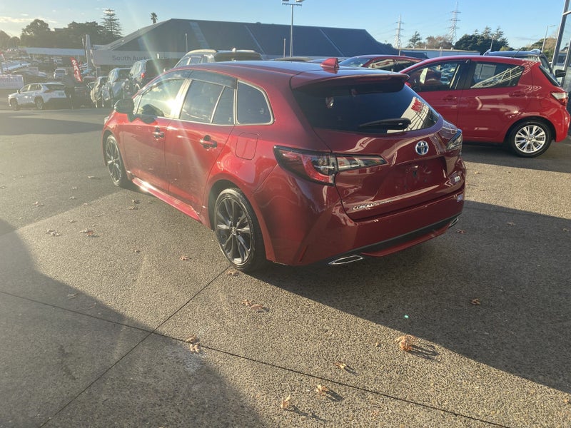 2022 Toyota Corolla Touring 1.8P Hybrid WxB Wagon image 5
