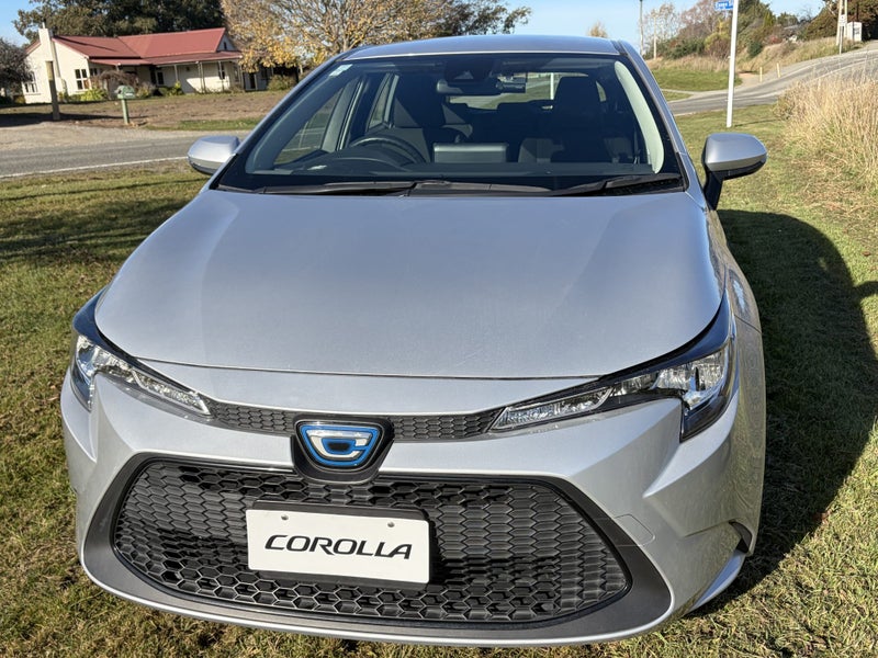 2022 Toyota Corolla Touring GX image 2