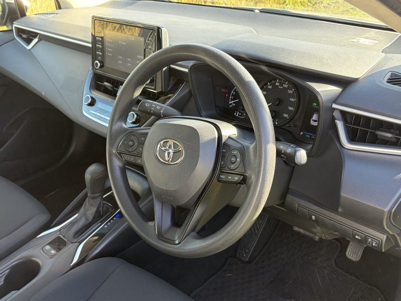 2022 Toyota Corolla Touring GX image 5