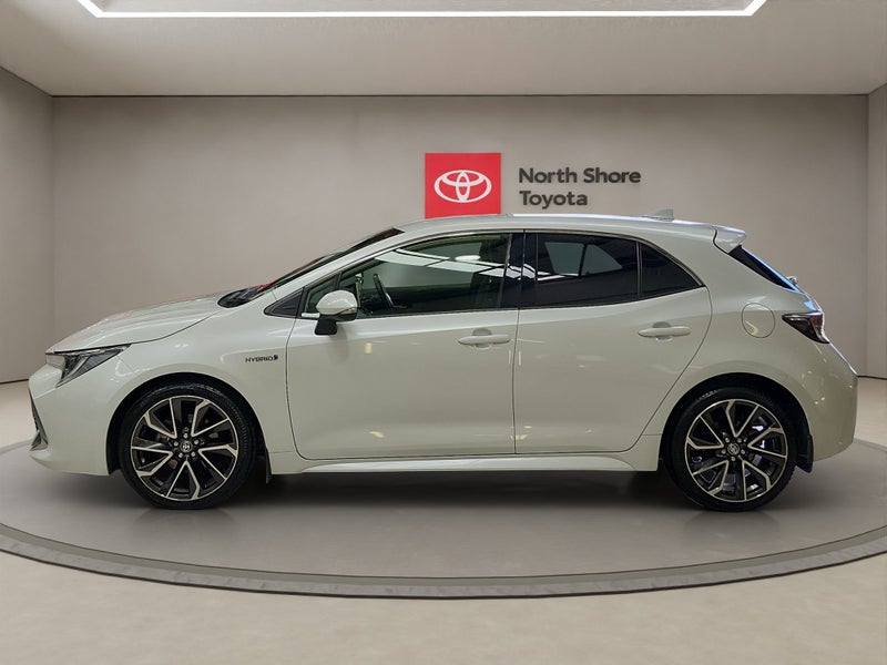 2022 Toyota Corolla ZR 1.8L Hybrid 2WD Hatchback image 4