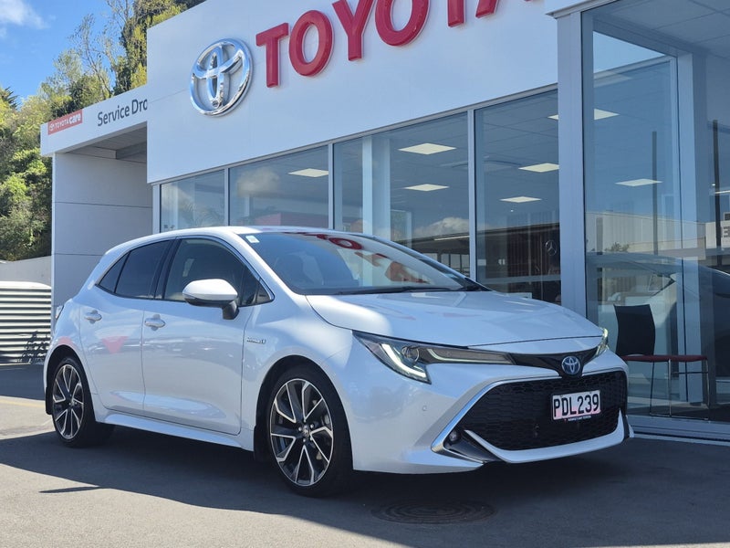 2022 Toyota Corolla ZR 1.8P HV CVT FWD HYBRID image 1