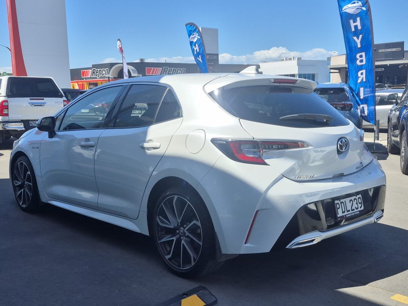 2022 Toyota Corolla ZR 1.8P HV CVT FWD HYBRID image 4