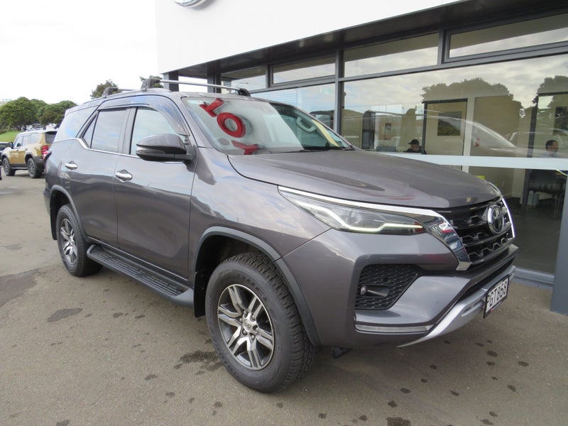2022 Toyota Fortuner GXL 2.8DT image 2