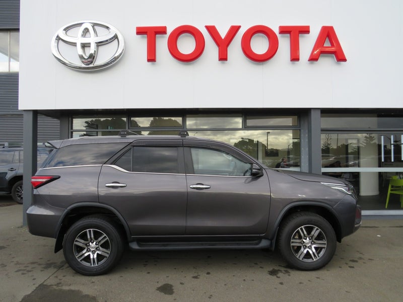 2022 Toyota Fortuner GXL 2.8DT image 4