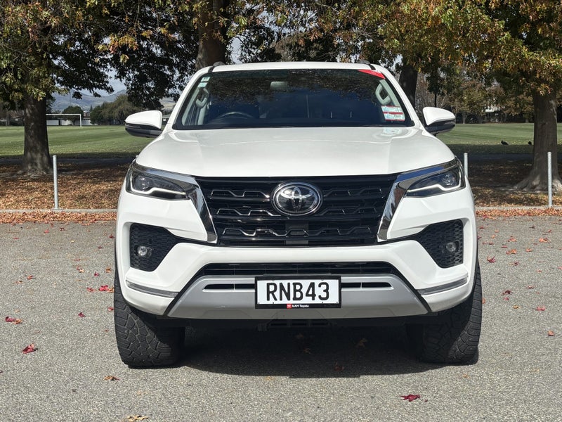 2022 Toyota Fortuner GXL 2.8DT 6AT 4WD image 2