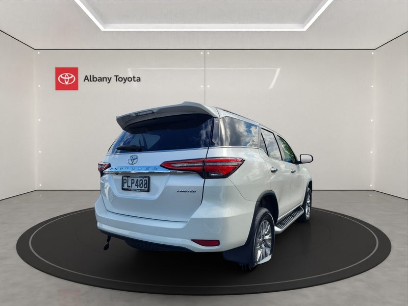 2022 Toyota Fortuner Limited 2.8DT 6AT image 3