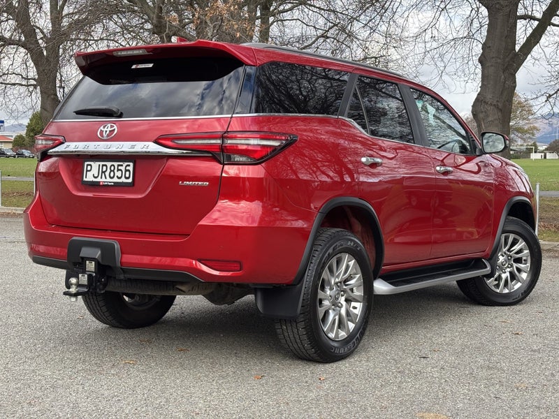 2022 Toyota Fortuner Limited 2.8DT 6AT 4WD image 5