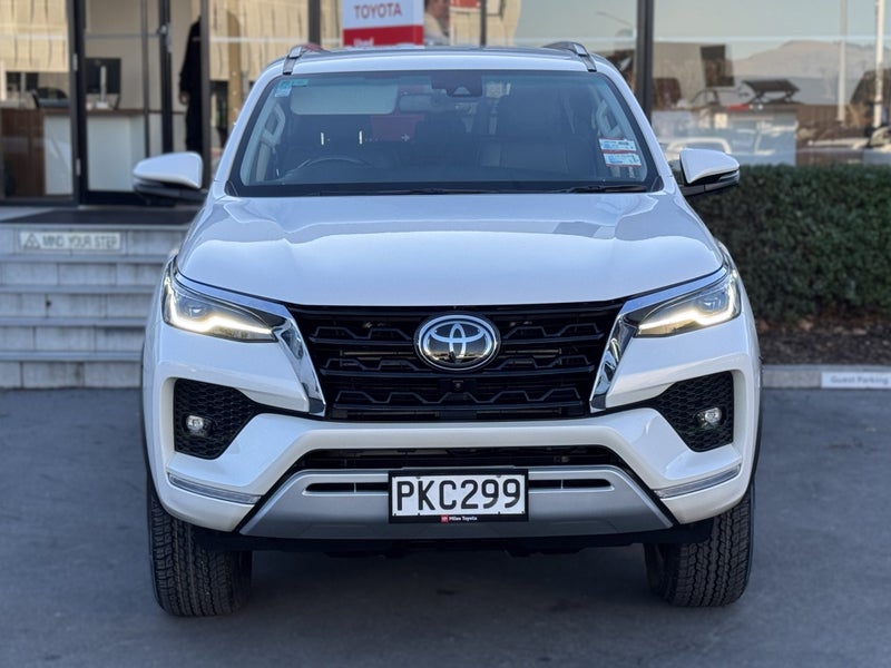 2022 Toyota Fortuner Limited 2.8DT 6AT 4WD, Lea... image 2