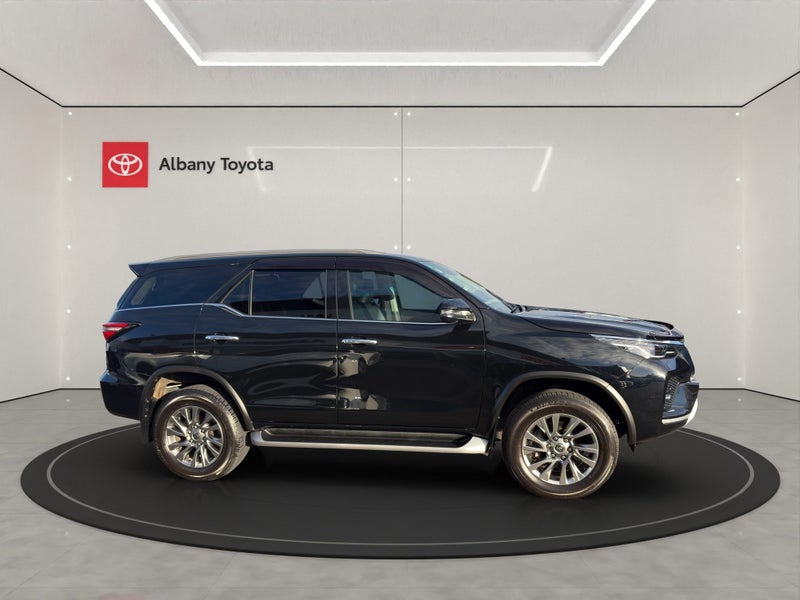 2022 Toyota Fortuner Limited 2.8DT 6AT 4WD WG/5... image 2