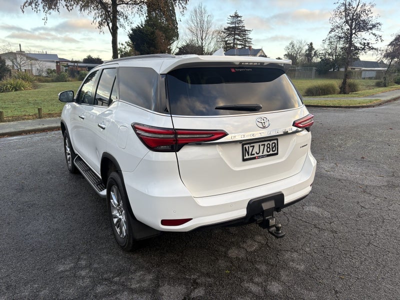 2022 Toyota Fortuner Limited 2.8DT 6AT 4WD WG/5... image 2