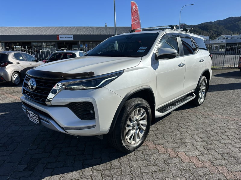 2022 Toyota Fortuner Limited 2.8DT 6AT 4WD WG/5... image 3