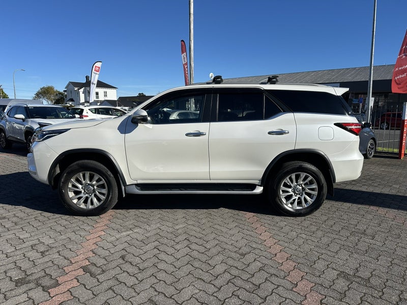 2022 Toyota Fortuner Limited 2.8DT 6AT 4WD WG/5... image 4