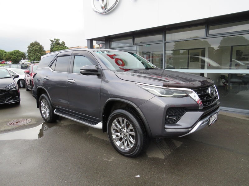 2022 Toyota Fortuner Limited 2.8DT image 2