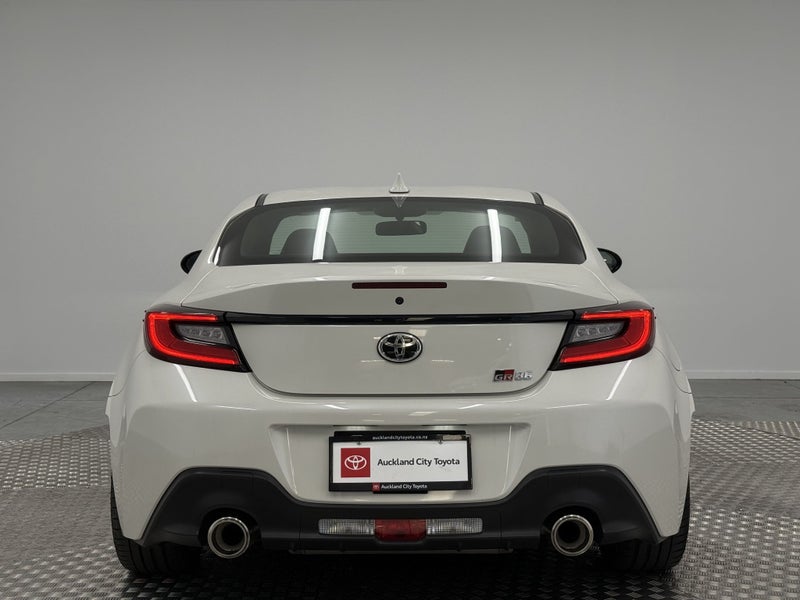 2022 Toyota GR86 RZ 2.4P Coupe image 4