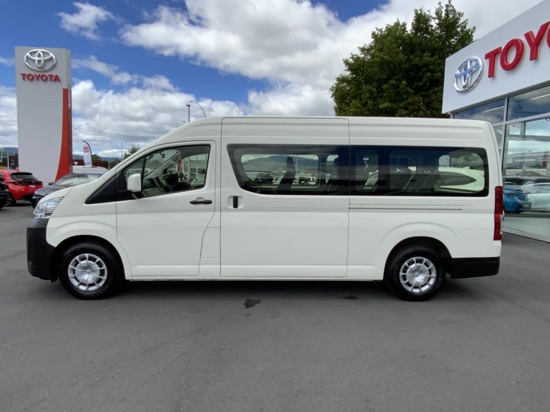 2022 Toyota Hiace 10 Seater Minibus NZ New - Ce... image 5