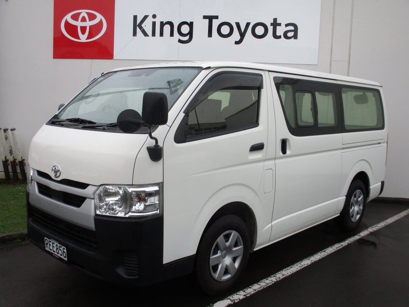 2022 Toyota Hiace 2.0L image 1