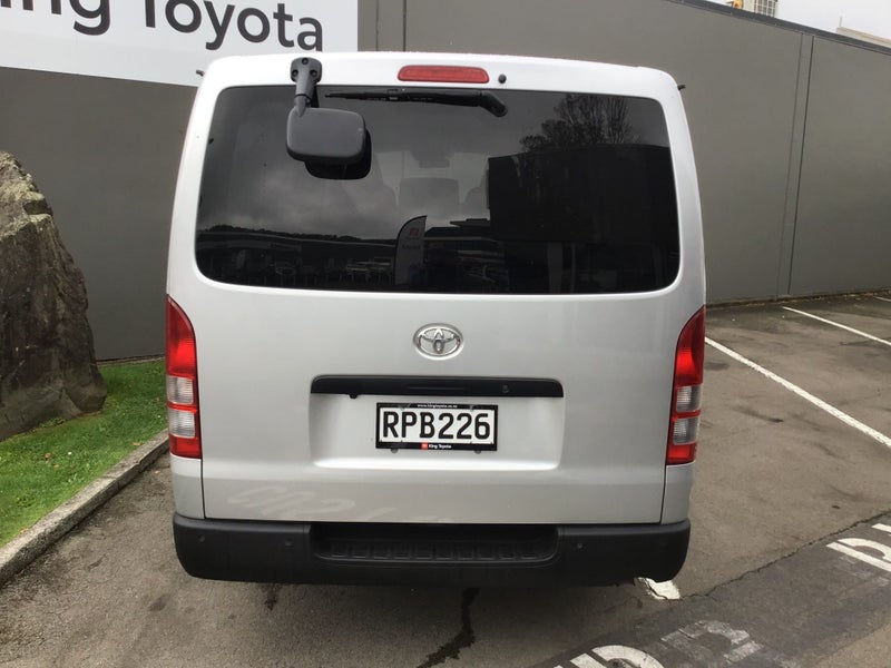 2022 Toyota Hiace 6 Seat image 3