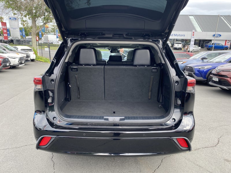 2022 Toyota Highlander 7 Seater Limited ZR 2.5P... image 4
