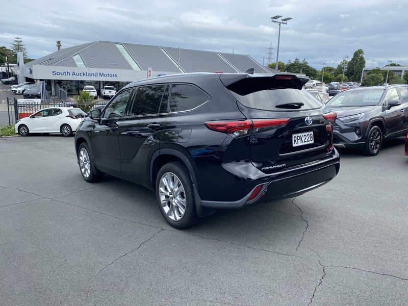 2022 Toyota Highlander 7 Seater Limited ZR 2.5P... image 5