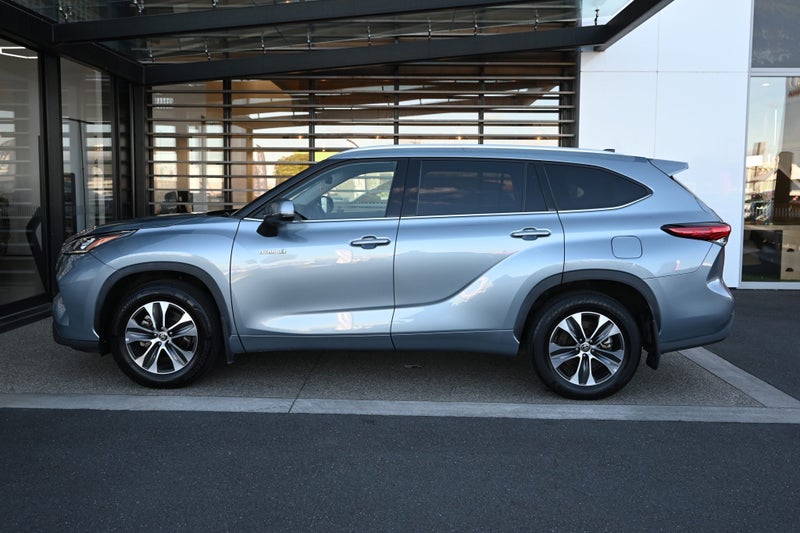 2022 Toyota Highlander Limited 2.5 Petrol Hybri... image 2