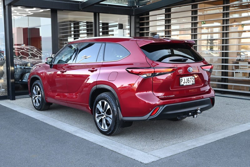 2022 Toyota Highlander Limited 2.5 Petrol Hybri... image 2