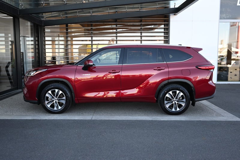 2022 Toyota Highlander Limited 2.5 Petrol Hybri... image 3