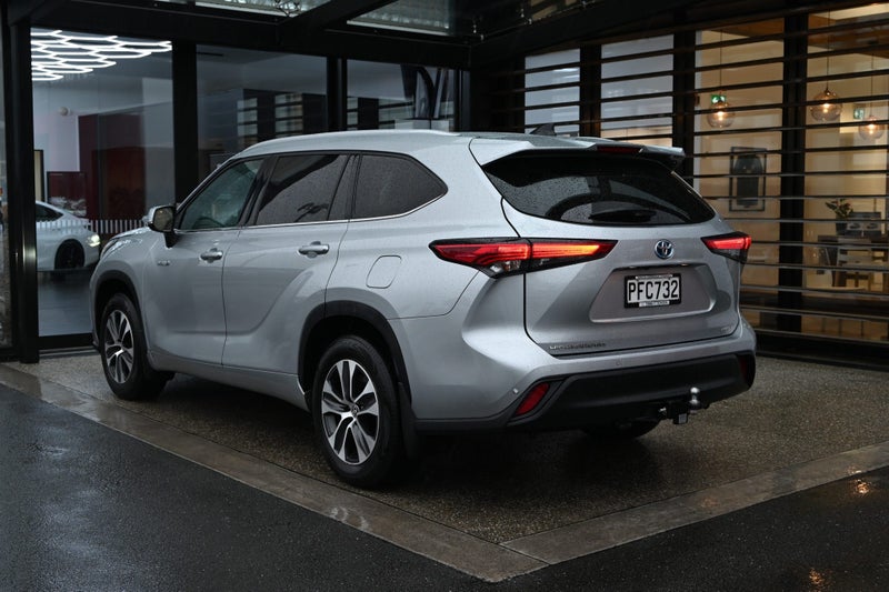 2022 Toyota Highlander Limited 2.5 Petrol Hybri... image 2