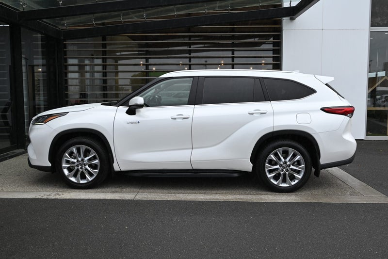 2022 Toyota Highlander Limited ZR 2.5 Petrol Hy... image 4