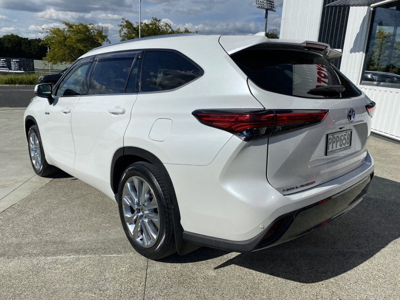 2022 Toyota Highlander Limited ZR 2.5P HV ECVT... image 3