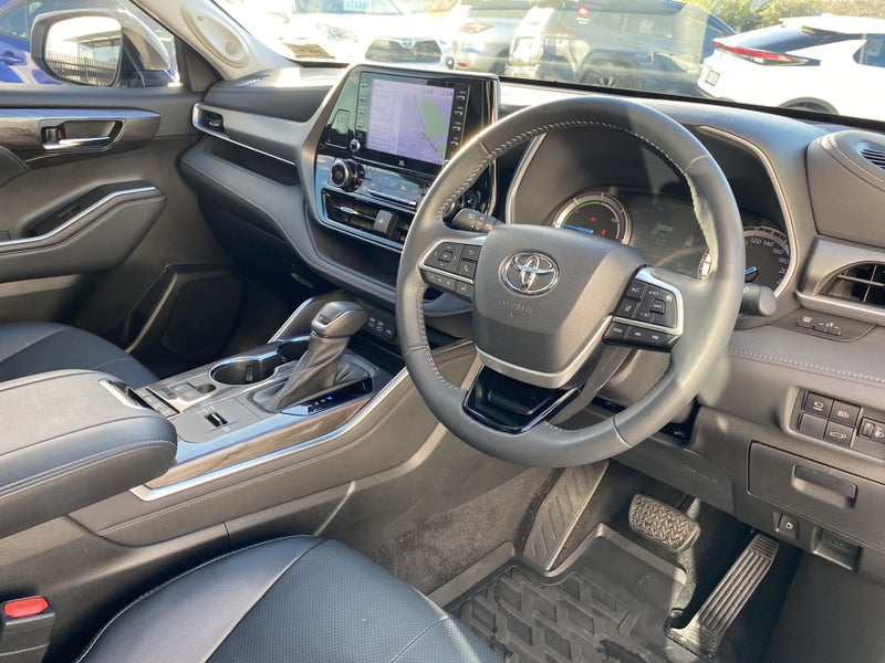 2022 Toyota Highlander Limited ZR 2.5P HV ECVT... image 5