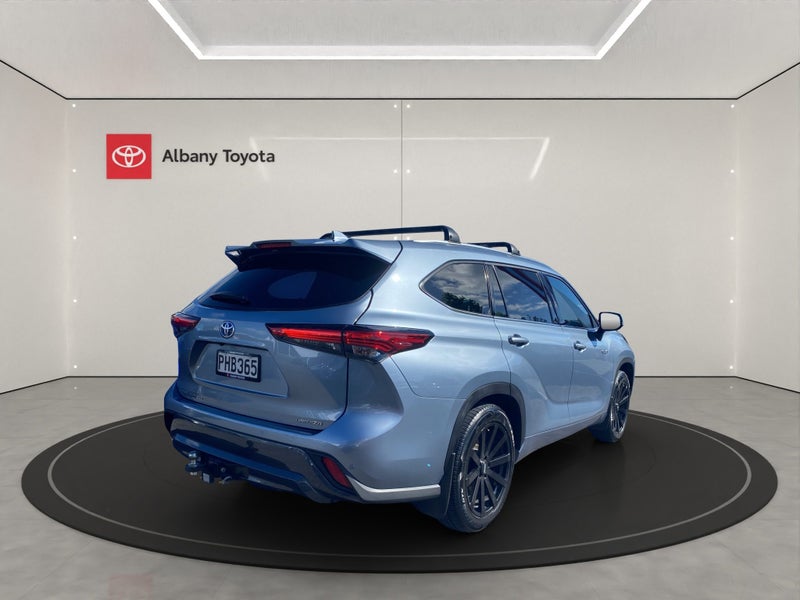 2022 Toyota Highlander Limited ZR 2.5P HV ECVT... image 3