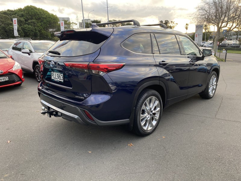 2022 Toyota Highlander Limited ZR 2.5P Hybrid image 2