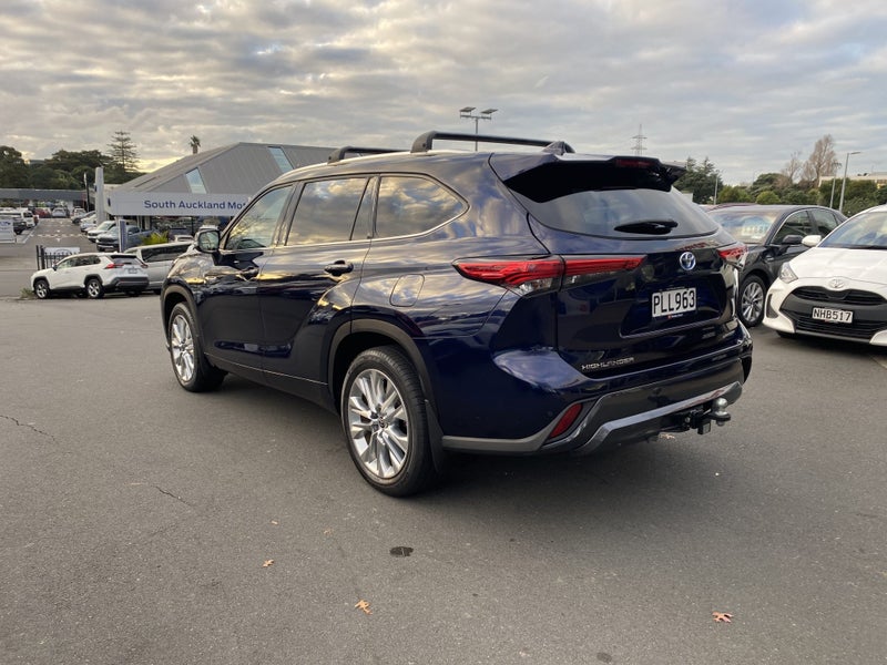2022 Toyota Highlander Limited ZR 2.5P Hybrid image 5