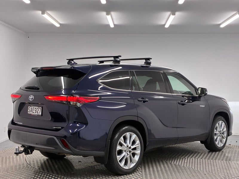 2022 Toyota Highlander Limited ZR 2.5P Hybrid AWD image 3