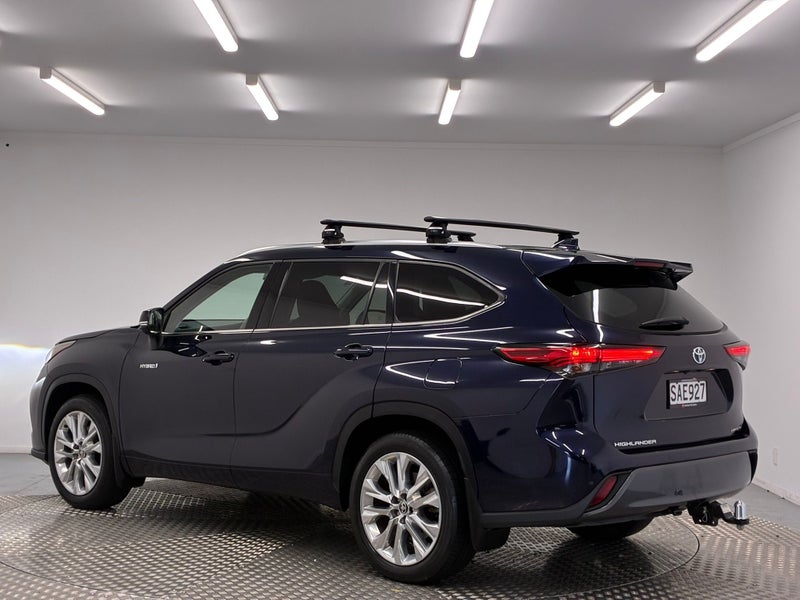 2022 Toyota Highlander Limited ZR 2.5P Hybrid AWD image 5