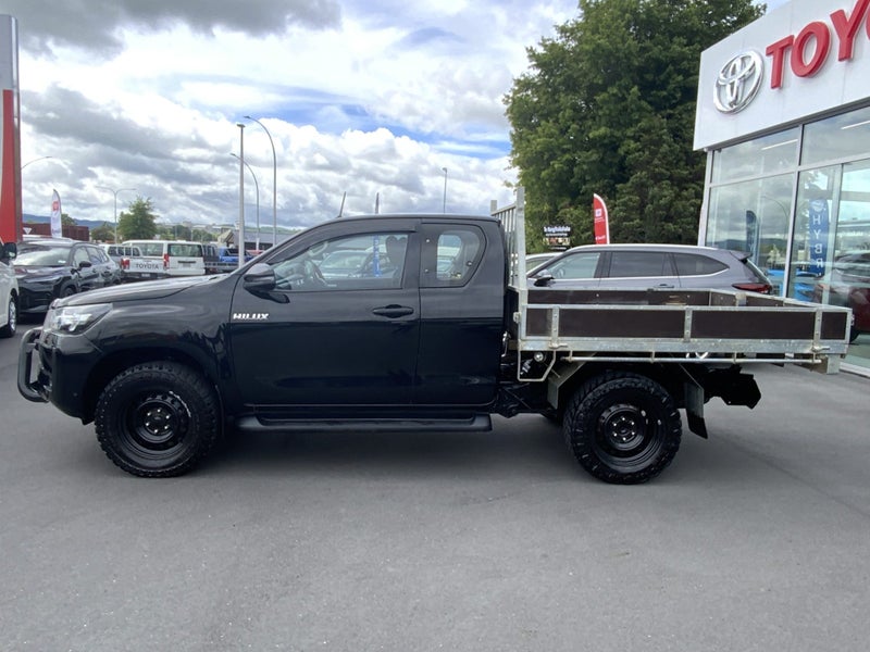2022 Toyota Hilux 4x4 Xtra Cab Flatdeck NZ New !! image 5
