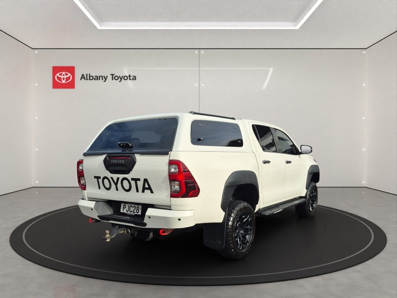 2022 Toyota Hilux MAKO 2.8DT 6AT 4WD DCW/4D/5S... image 3