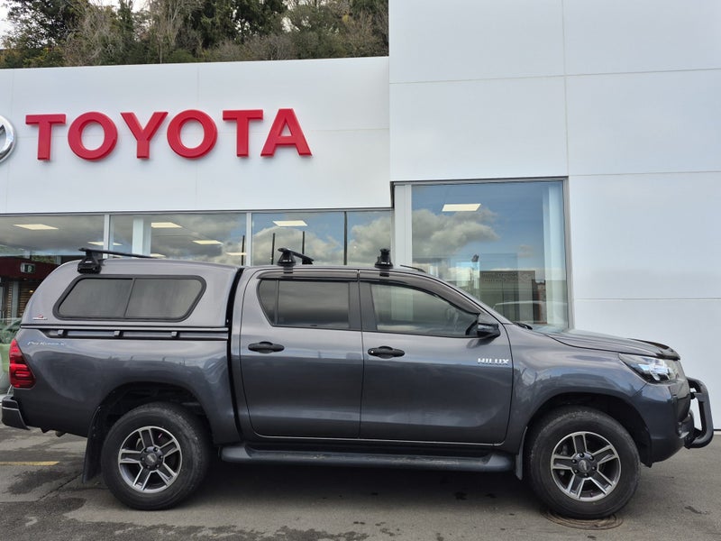 2022 Toyota Hilux SR 2.8DT 2WD 6M image 2
