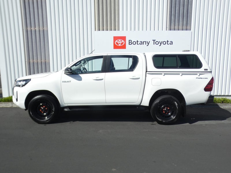 2022 Toyota Hilux SR 2.8DT 6AT 2WD DCW/4D/5S image 4