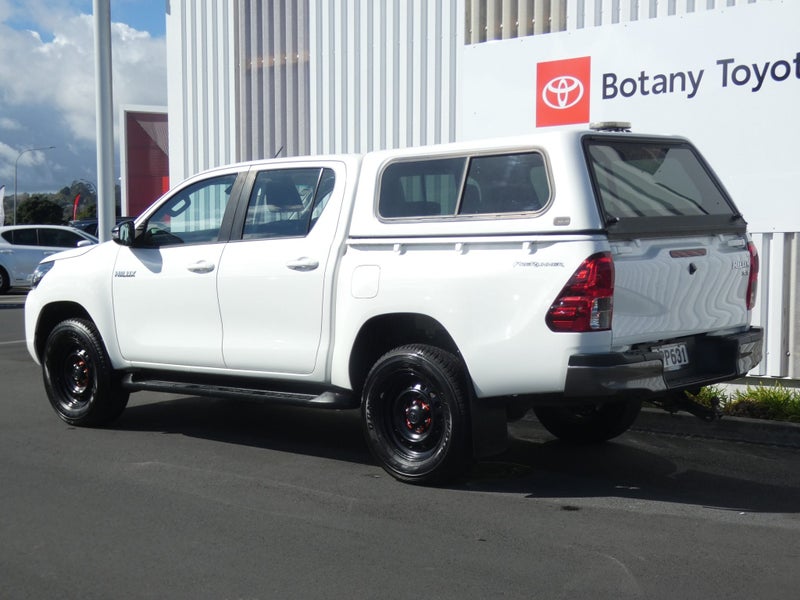 2022 Toyota Hilux SR 2.8DT 6AT 2WD DCW/4D/5S image 5