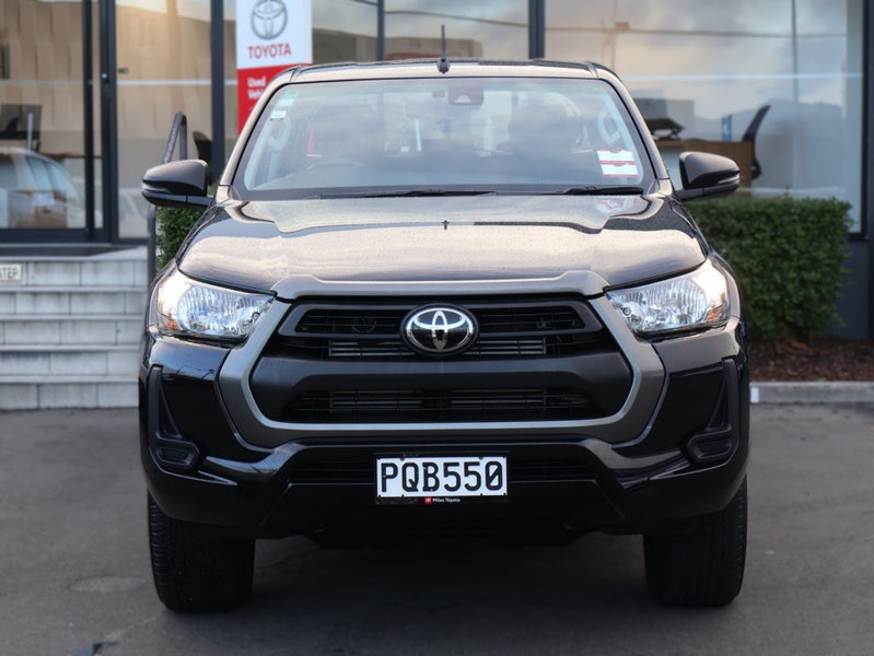 2022 Toyota Hilux SR 2.8DT 6AT 2WD DCW/4D/5S image 2
