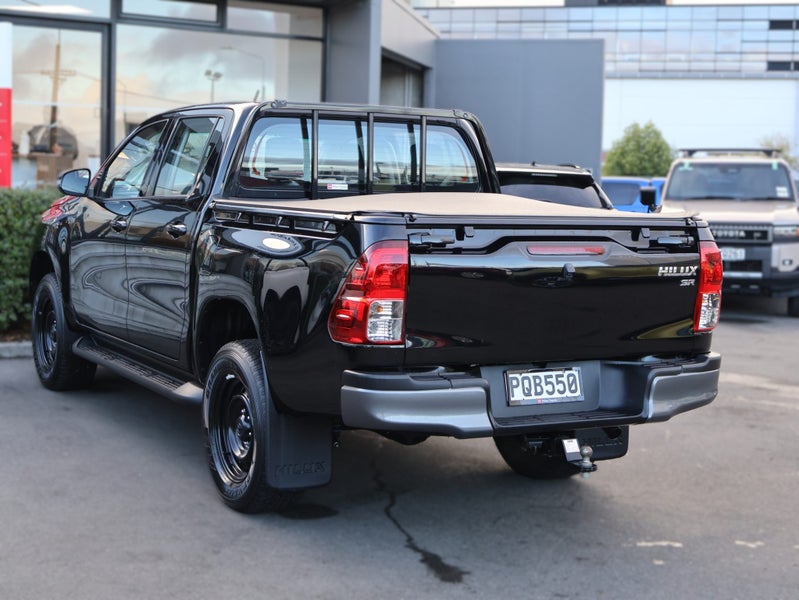 2022 Toyota Hilux SR 2.8DT 6AT 2WD DCW/4D/5S image 5