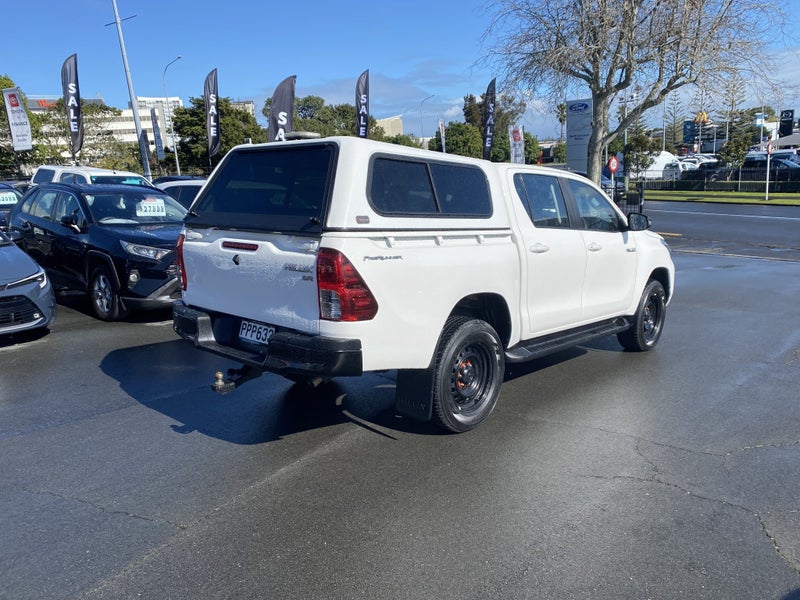 2022 Toyota Hilux SR 2.8DT 6AT 2WD DCW/4D/5S (J... image 2