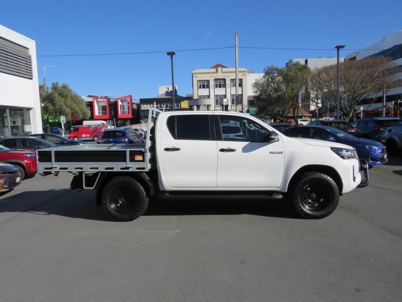 2022 Toyota Hilux SR 2.8DT 6AT 4WD image 3