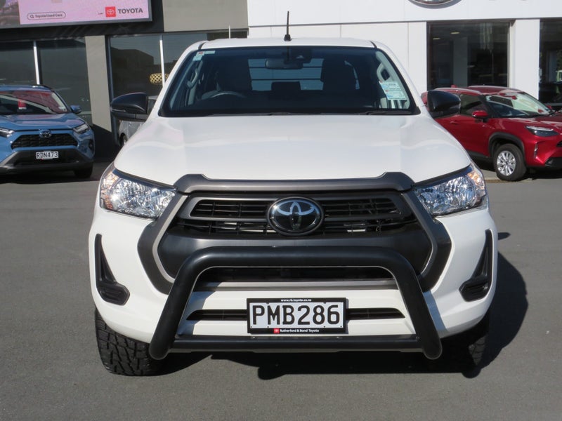 2022 Toyota Hilux SR 2.8DT 6AT 4WD image 4