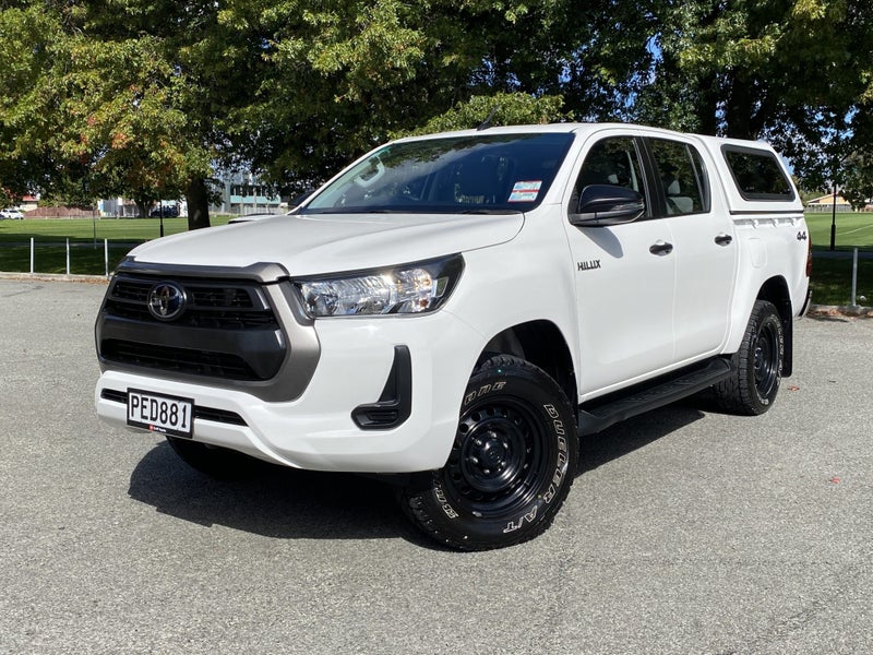 2022 Toyota Hilux SR 2.8DT 6AT 4WD image 3
