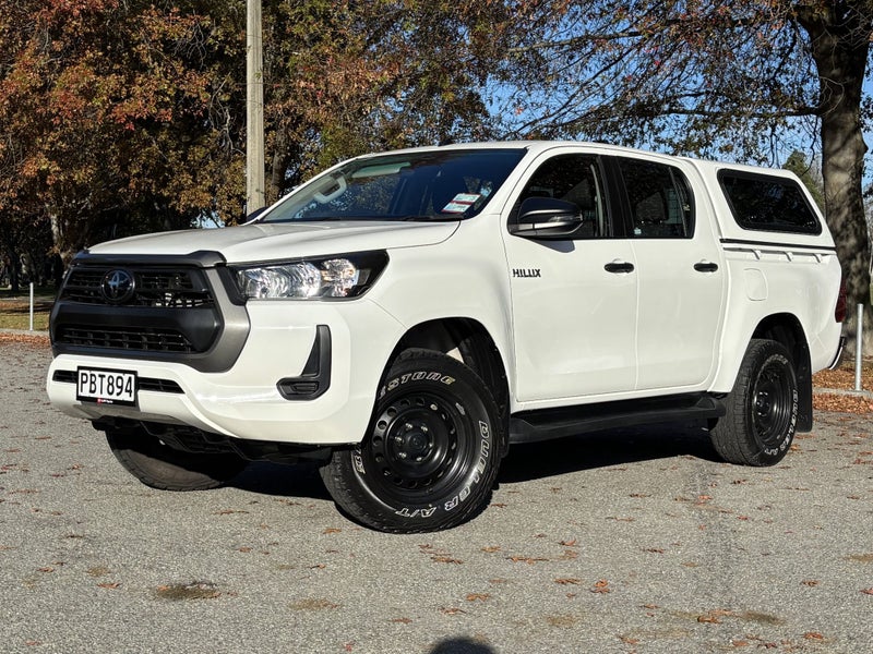2022 Toyota Hilux SR 2.8DT 6AT 4WD image 3