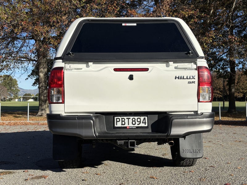 2022 Toyota Hilux SR 2.8DT 6AT 4WD image 4