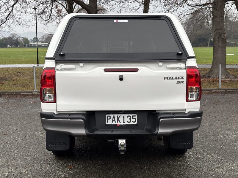 2022 Toyota Hilux SR 2.8DT 6AT 4WD image 4