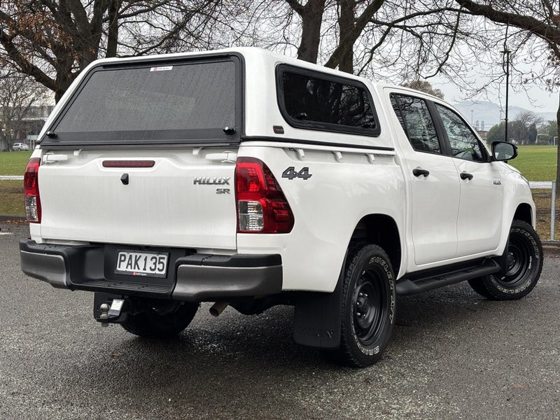 2022 Toyota Hilux SR 2.8DT 6AT 4WD image 5